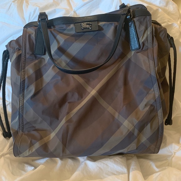 Authentic💕 Burberry - Picture 3 of 7